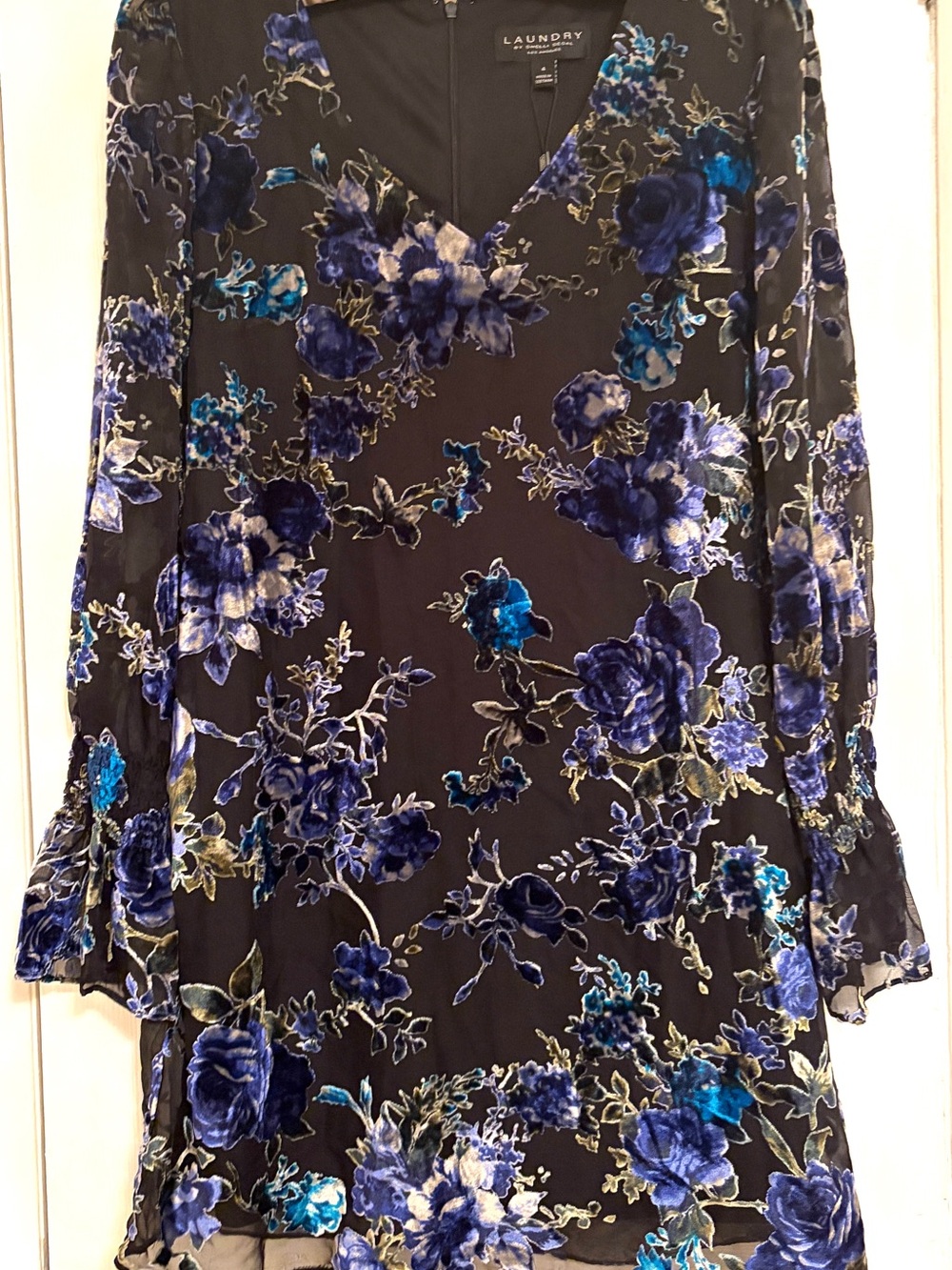 NWT Laundry By Shelli Segal Black Dress with Blue Floral Print - Picture 2 of 10